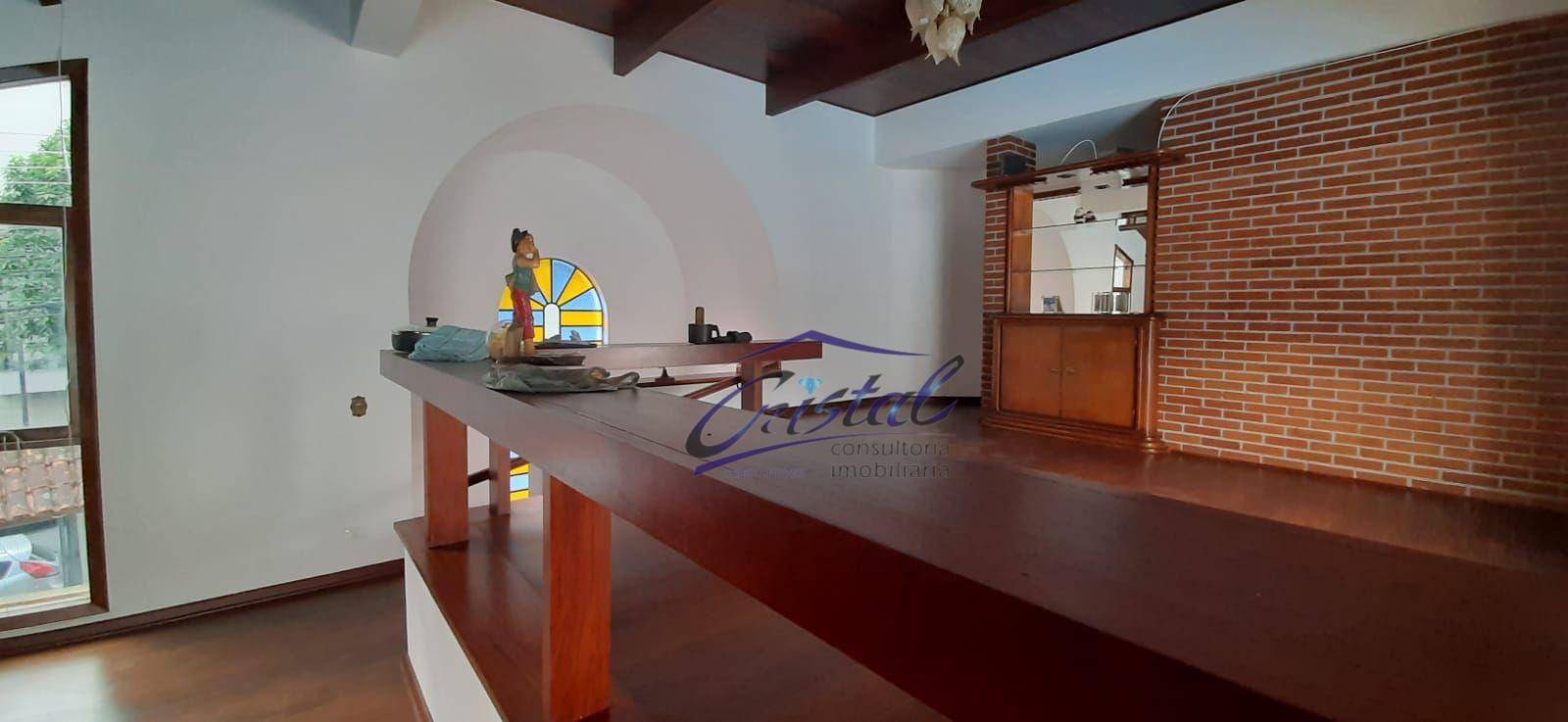 Casa à venda com 3 quartos, 318m² - Foto 12