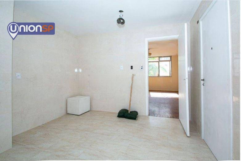 Apartamento à venda com 3 quartos, 137m² - Foto 8