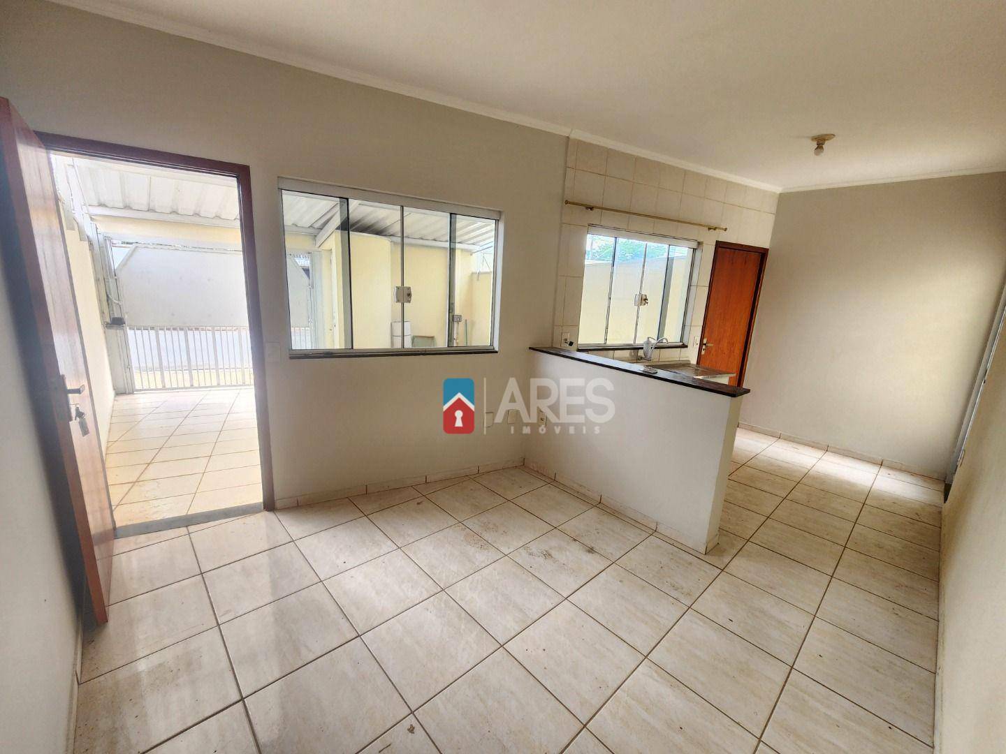 Casa à venda com 3 quartos, 63m² - Foto 6