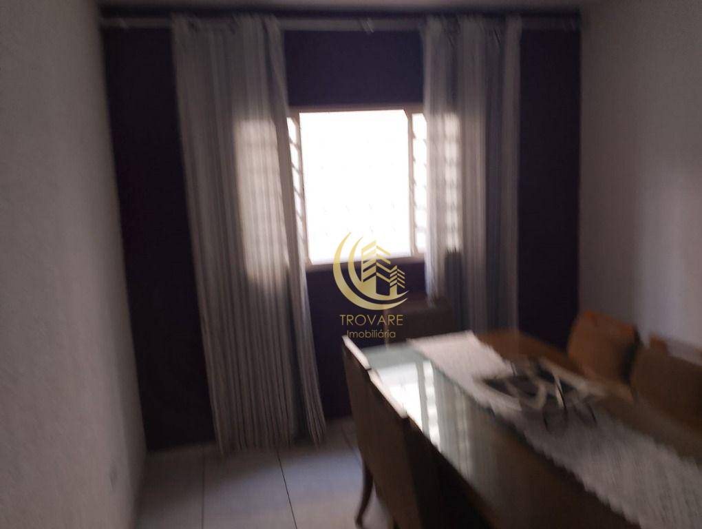 Casa à venda com 4 quartos, 180m² - Foto 29