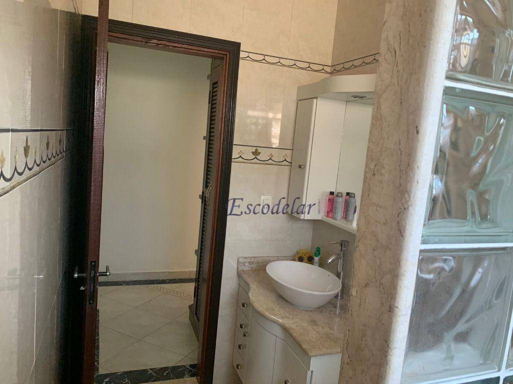 Sobrado à venda com 4 quartos, 380m² - Foto 25