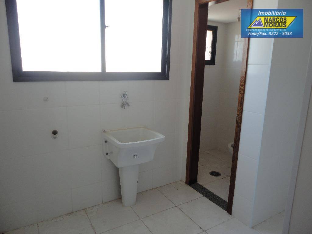 Apartamento à venda com 3 quartos, 112m² - Foto 4