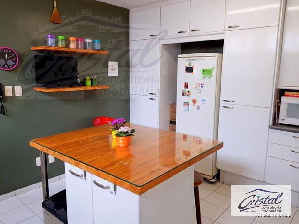 Apartamento à venda com 3 quartos, 245m² - Foto 15