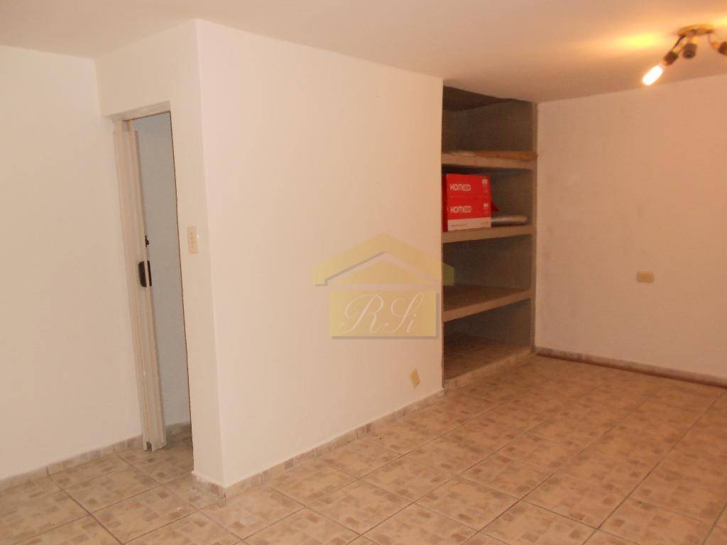 Casa à venda com 2 quartos, 130m² - Foto 4