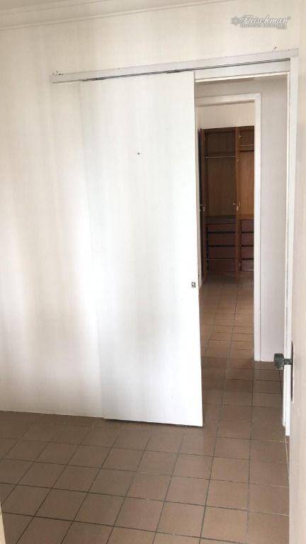 Apartamento à venda com 2 quartos, 65m² - Foto 14