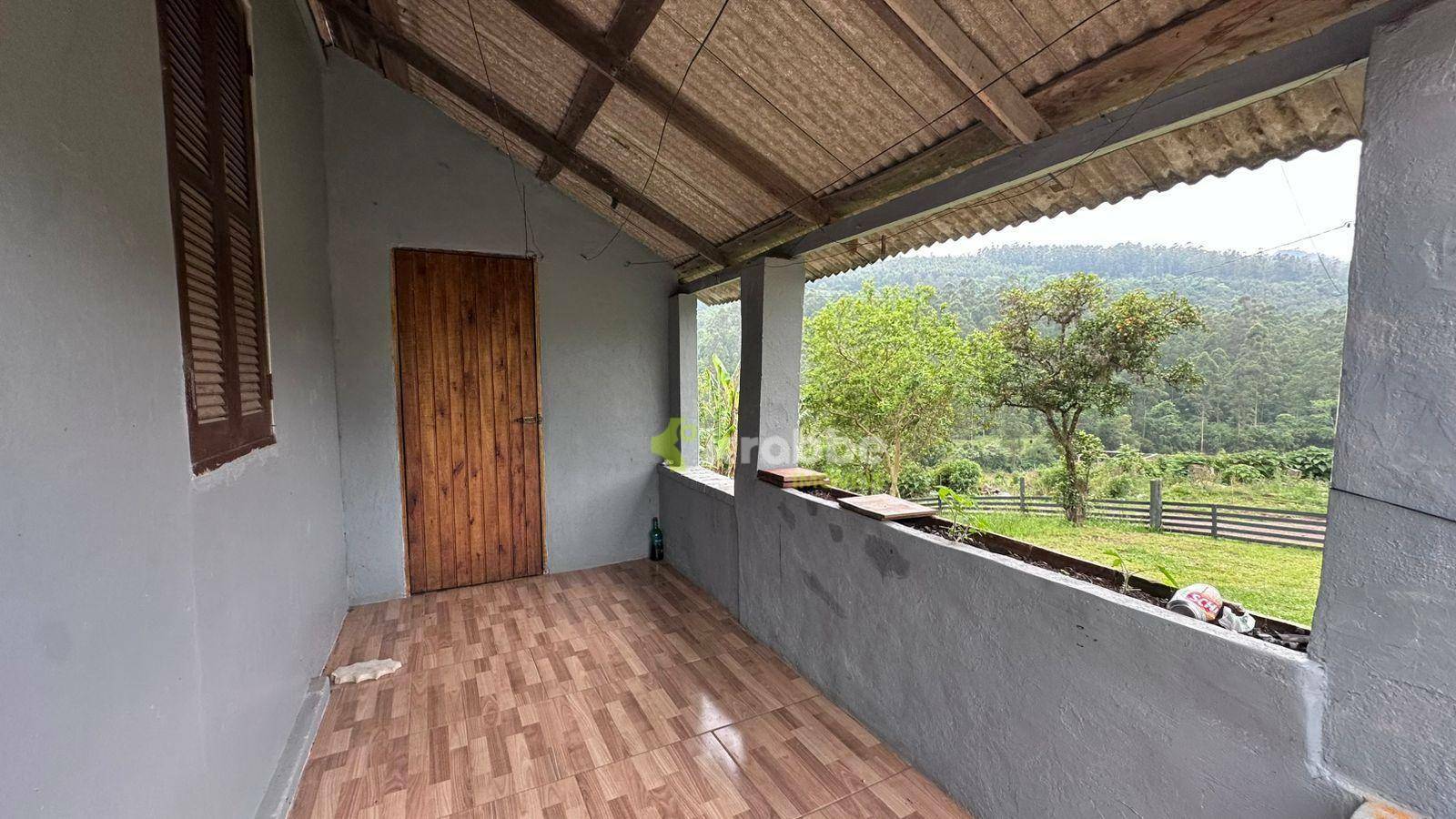 Casa à venda com 2 quartos, 70m² - Foto 10