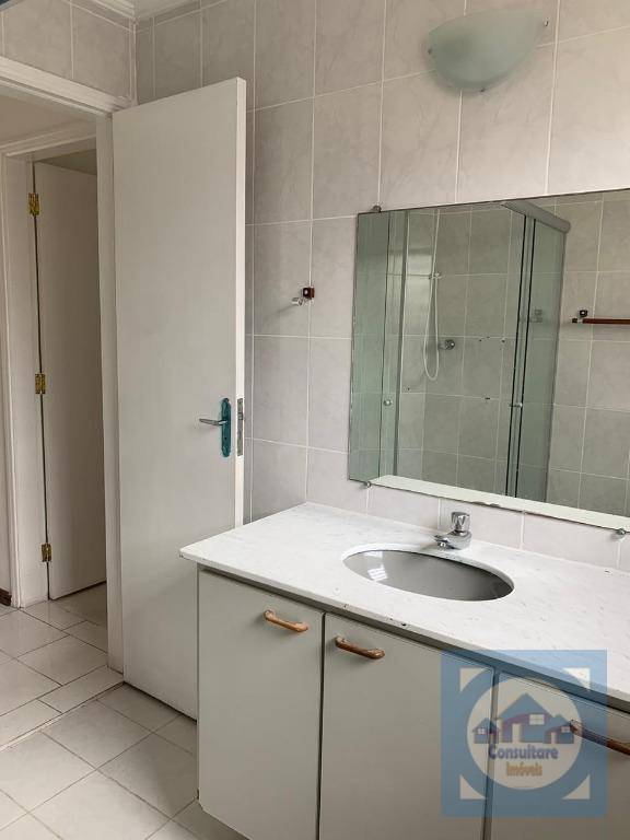 Apartamento à venda com 3 quartos, 176m² - Foto 9