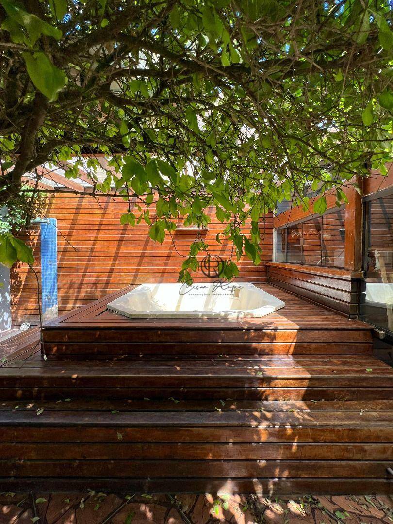 Casa para alugar com 4 quartos, 289m² - Foto 7