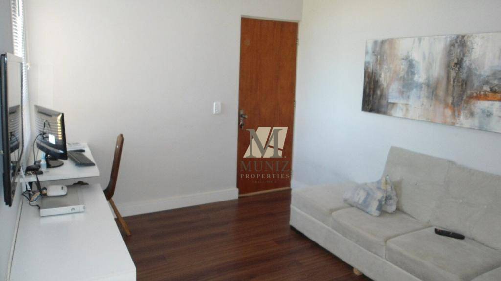 Apartamento à venda com 2 quartos, 49m² - Foto 2