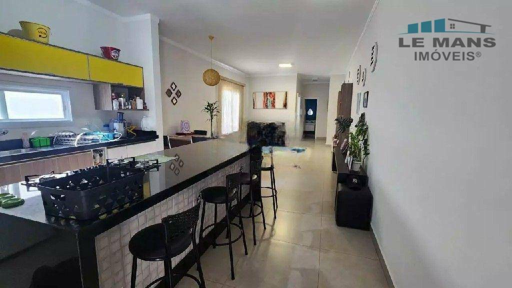 Casa de Condomínio à venda com 3 quartos, 220m² - Foto 7