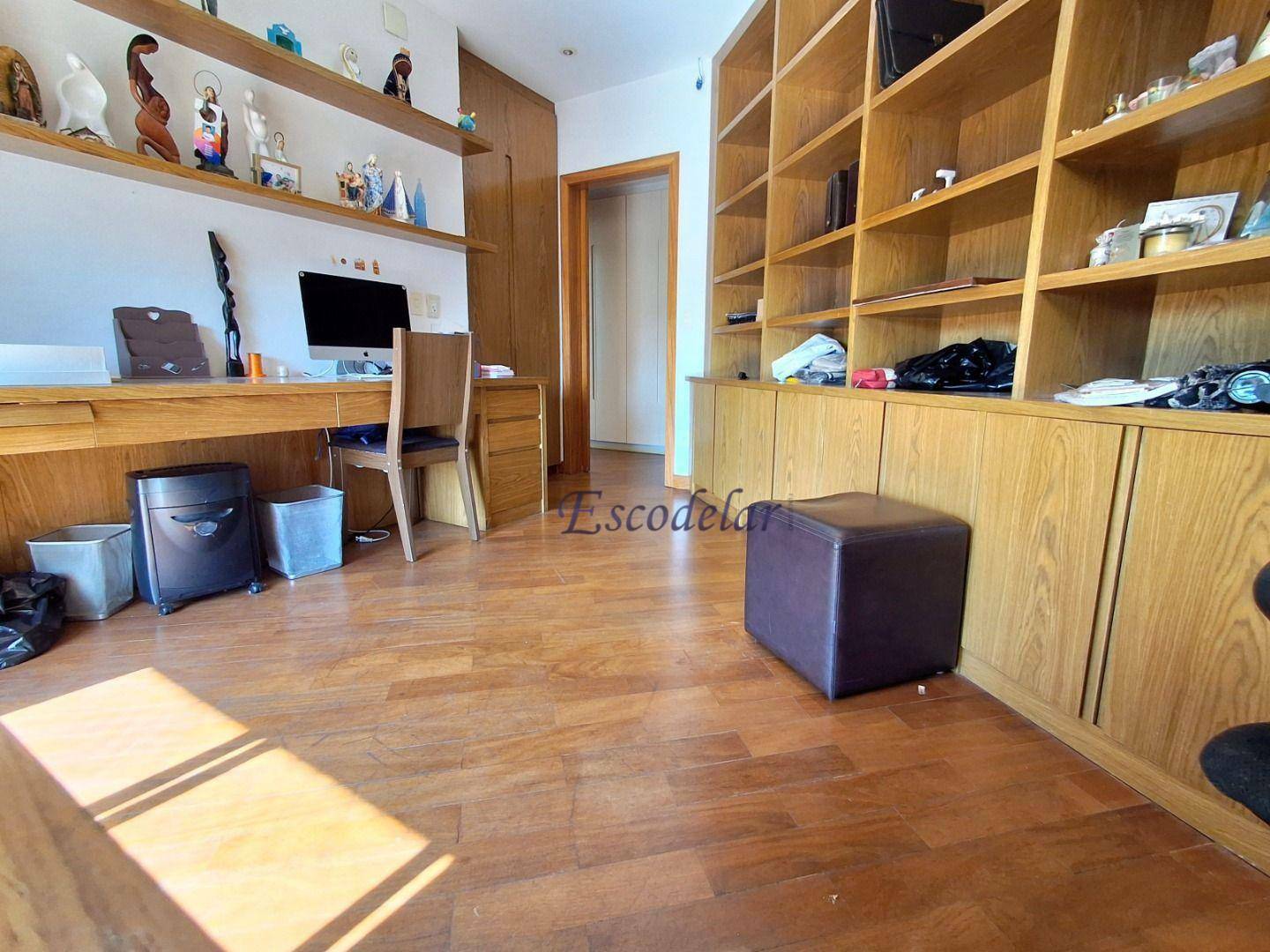 Apartamento à venda com 3 quartos, 245m² - Foto 14