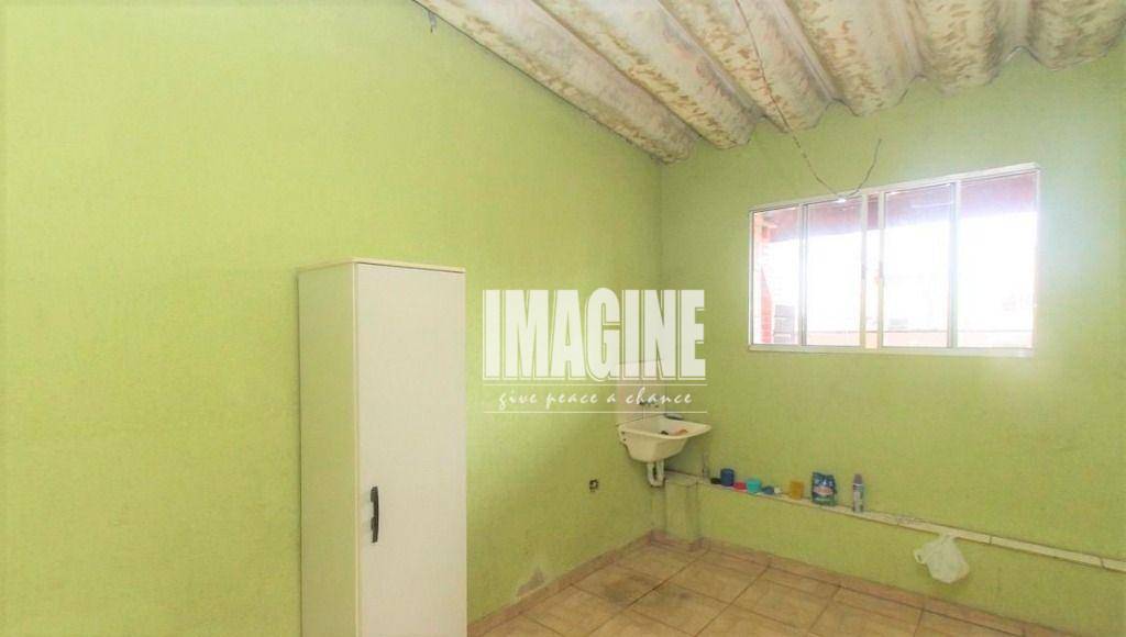 Sobrado à venda com 2 quartos, 480m² - Foto 6