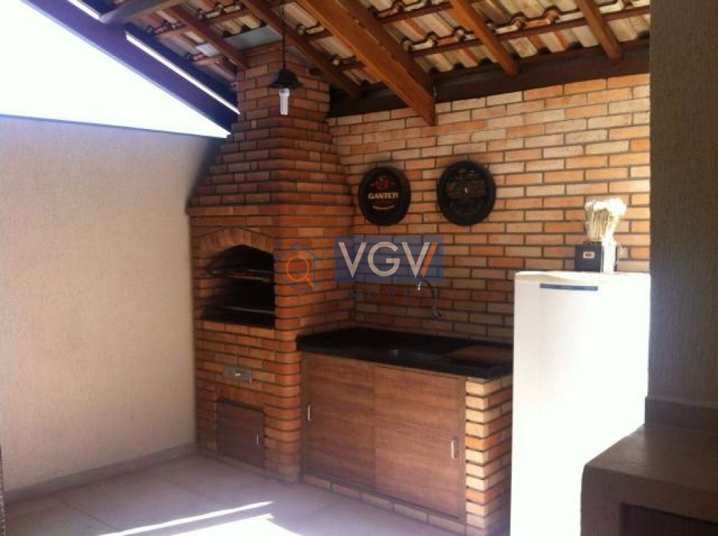 Casa à venda com 3 quartos, 105m² - Foto 10