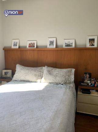 Apartamento à venda com 3 quartos, 90m² - Foto 7