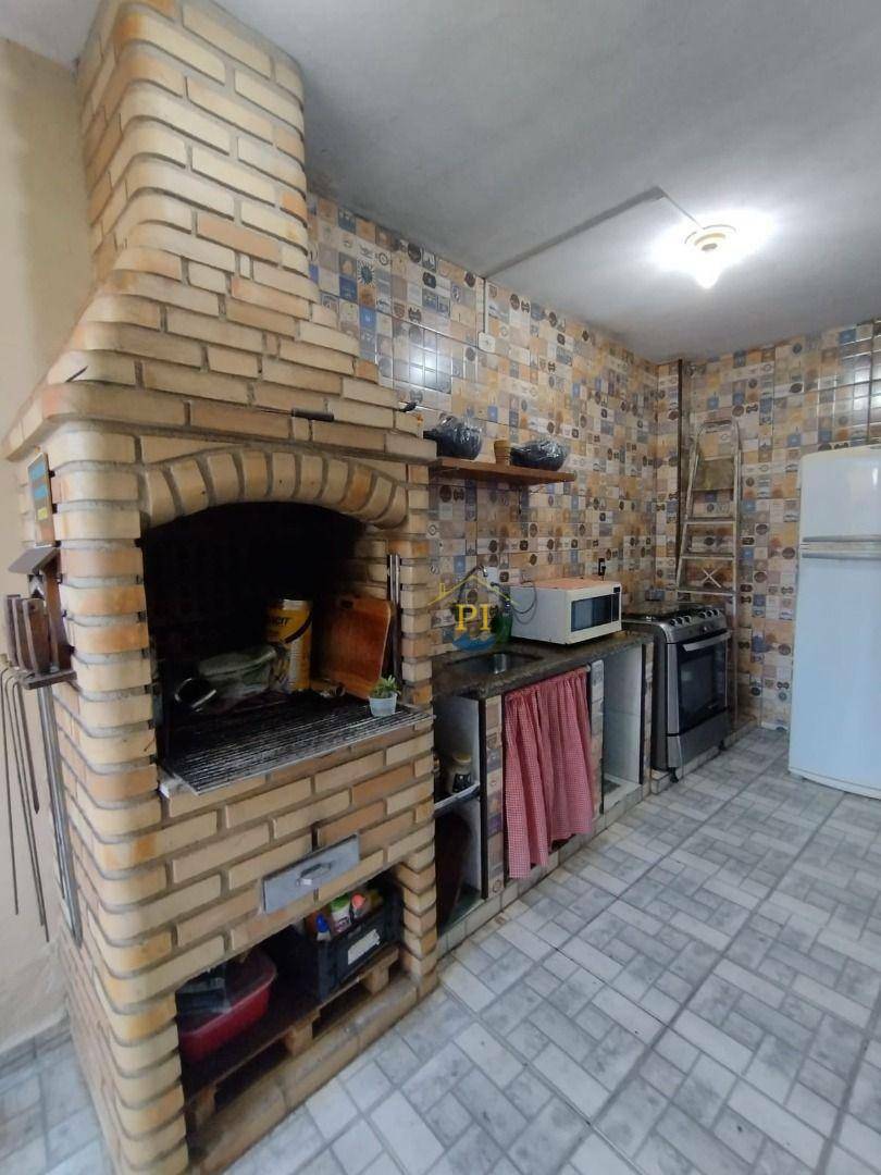 Casa à venda com 3 quartos, 150m² - Foto 11