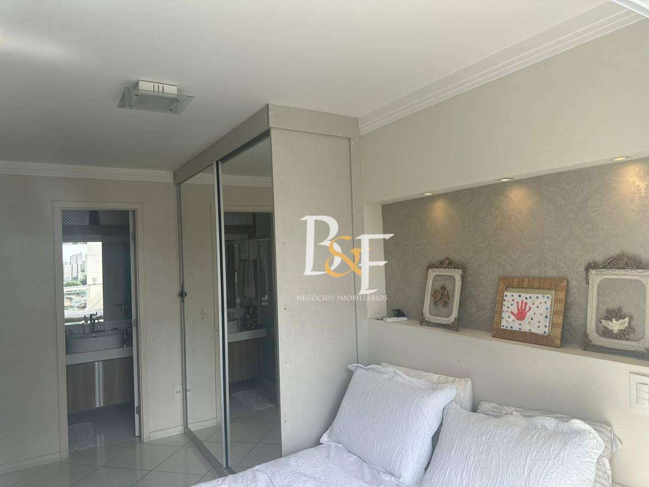 Apartamento à venda com 3 quartos, 107m² - Foto 29