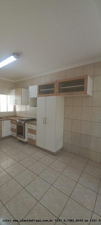 Casa para alugar com 3 quartos, 170m² - Foto 16