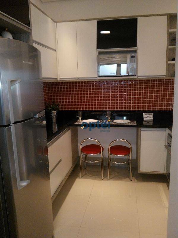 Apartamento à venda com 2 quartos, 60m² - Foto 8