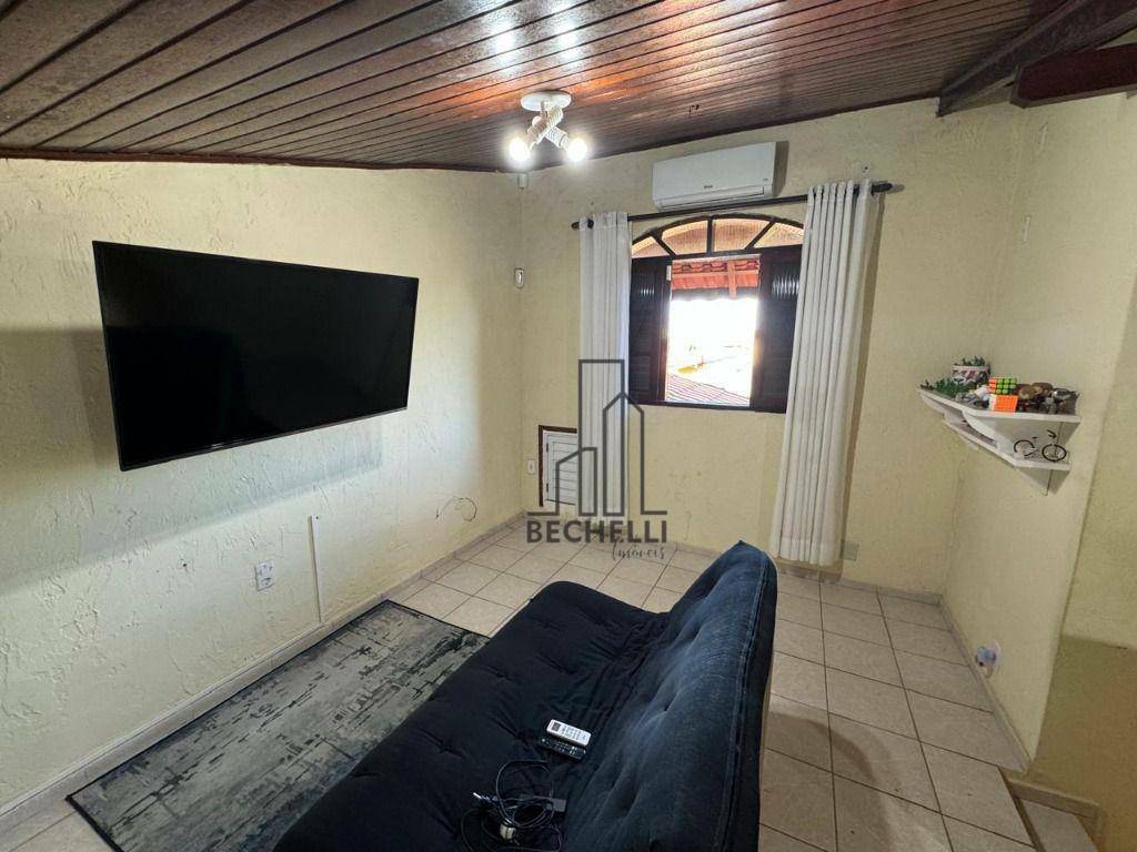 Casa à venda com 3 quartos, 135m² - Foto 4