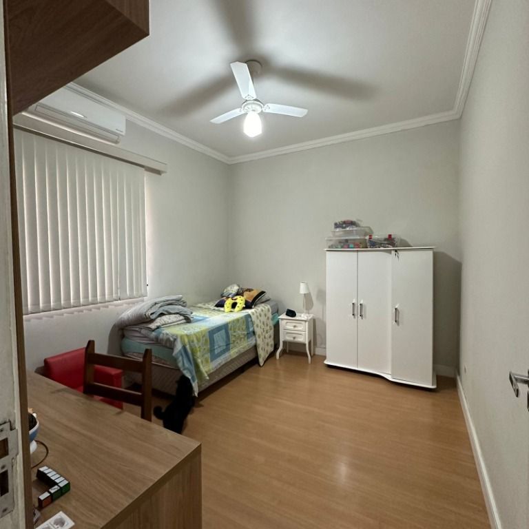 Casa à venda com 3 quartos, 166m² - Foto 9