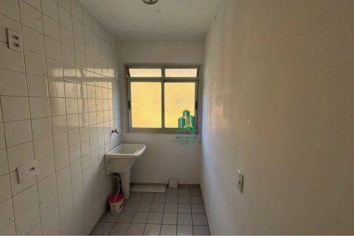 Apartamento à venda com 2 quartos, 55m² - Foto 8