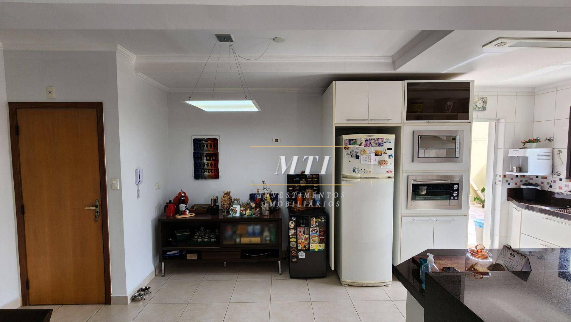 Apartamento à venda com 3 quartos, 105m² - Foto 3