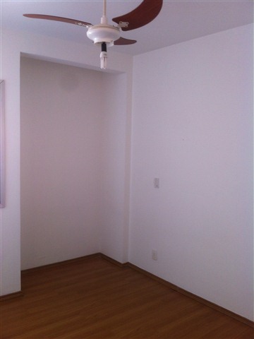 Apartamento para alugar com 4 quartos, 130m² - Foto 25