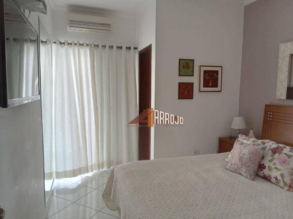 Sobrado à venda com 3 quartos, 86m² - Foto 1