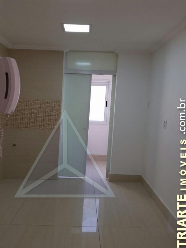 Apartamento à venda com 2 quartos, 72m² - Foto 11