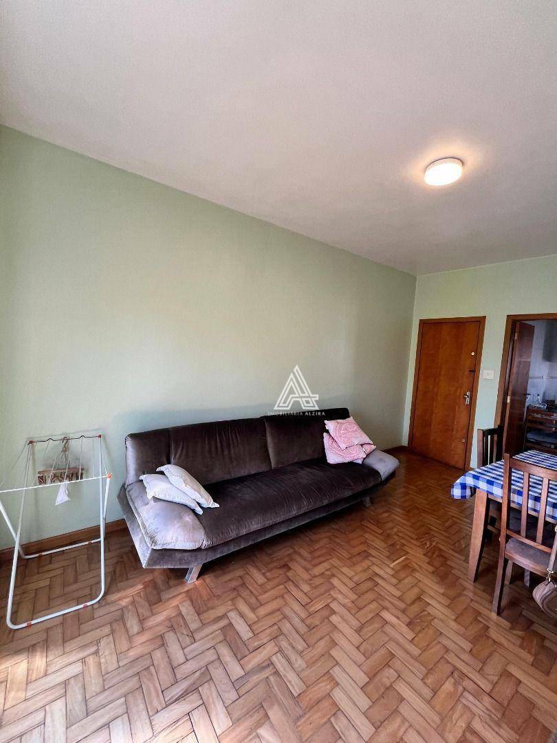 Apartamento à venda com 2 quartos, 80m² - Foto 9