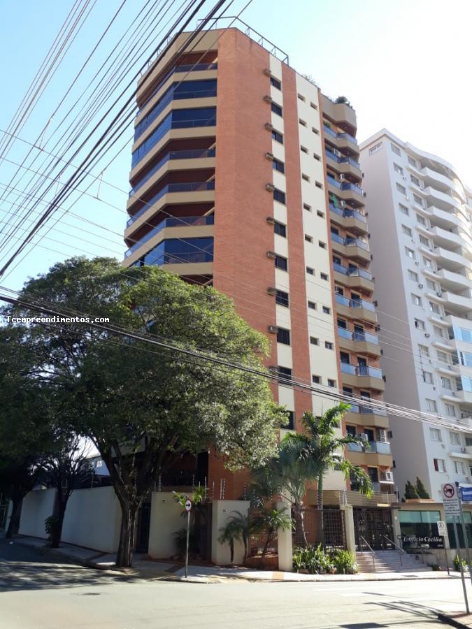 Apartamento à venda com 4 quartos, 260m² - Foto 1