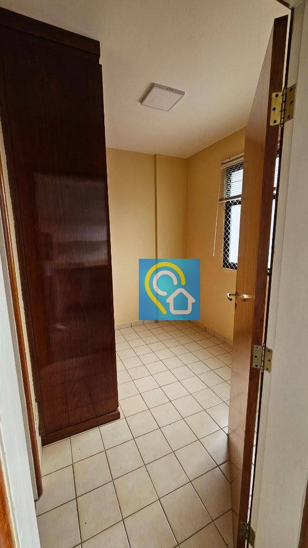 Apartamento para alugar com 3 quartos, 164m² - Foto 30