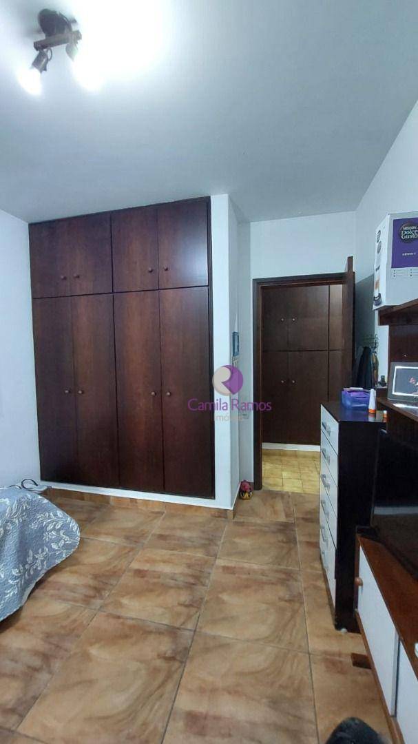 Casa para alugar com 3 quartos, 421m² - Foto 17