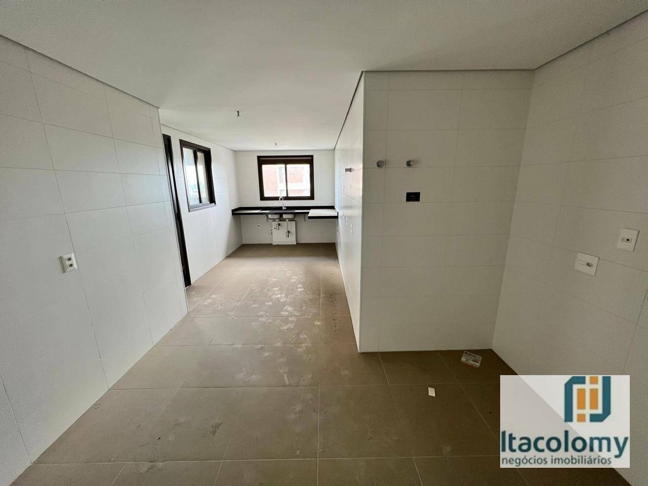 Apartamento à venda com 3 quartos, 285m² - Foto 3