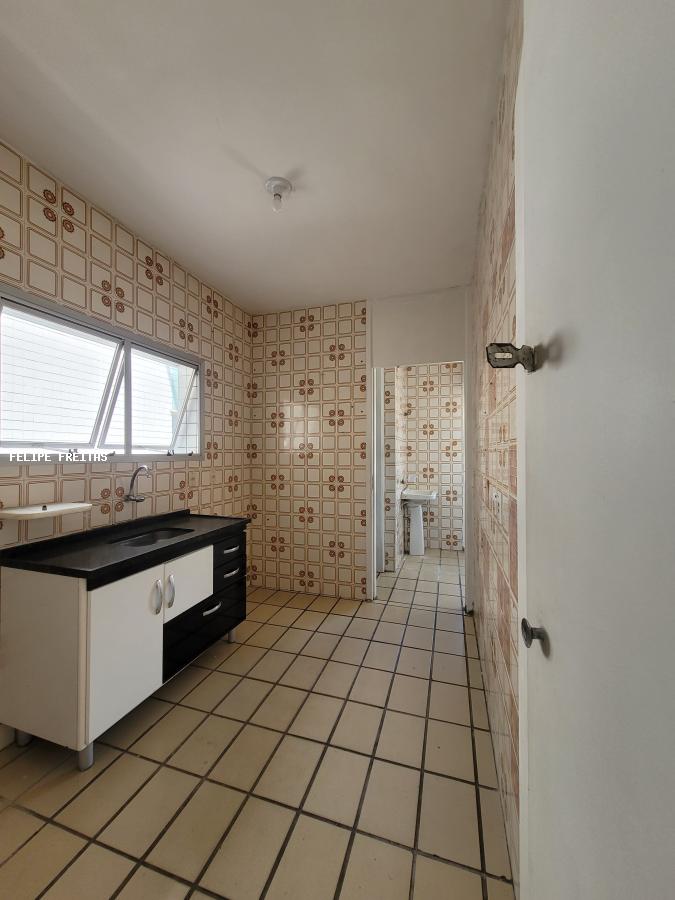 Apartamento à venda com 3 quartos, 76m² - Foto 3