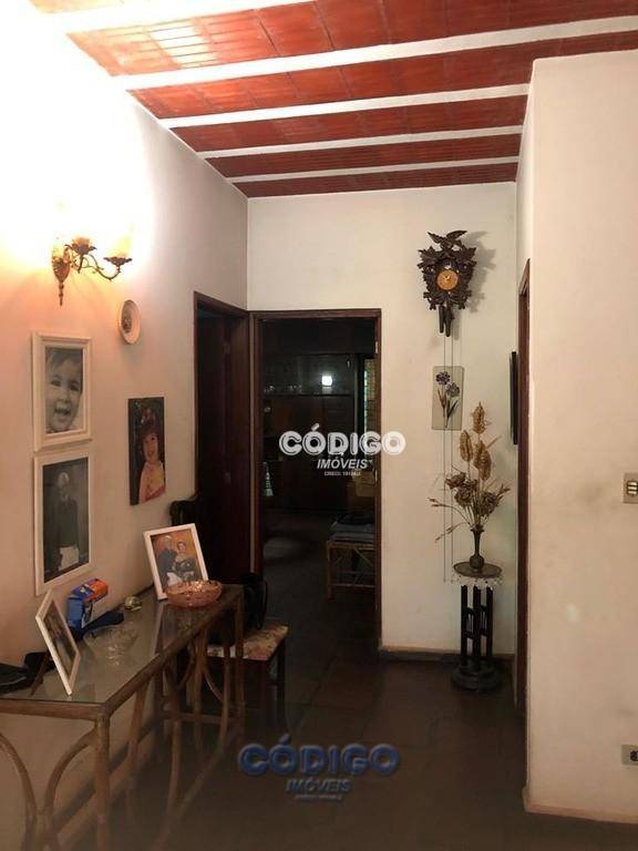 Casa à venda e aluguel com 4 quartos, 300m² - Foto 7