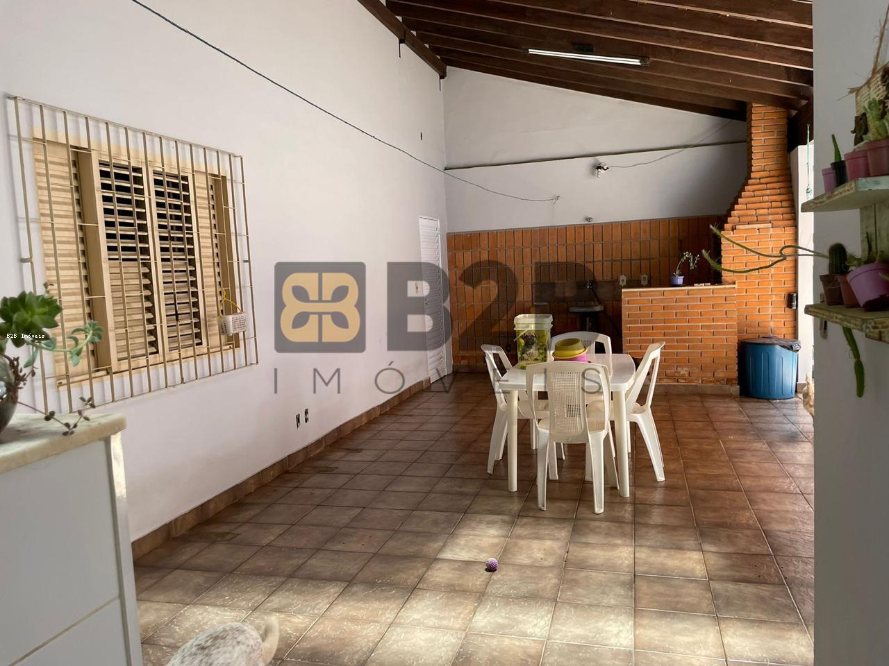 Casa à venda com 3 quartos, 195m² - Foto 13