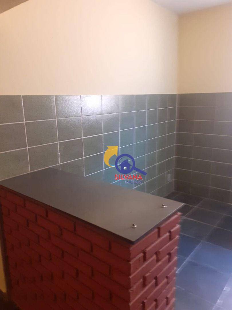 Casa de Condomínio à venda com 6 quartos, 228m² - Foto 24