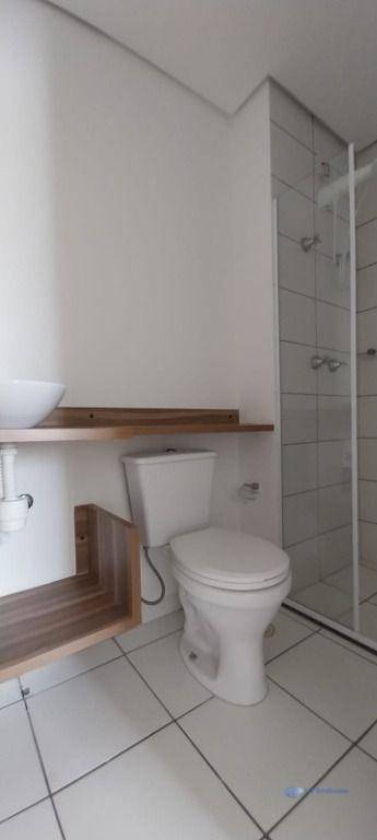 Apartamento à venda e aluguel com 2 quartos, 60m² - Foto 4