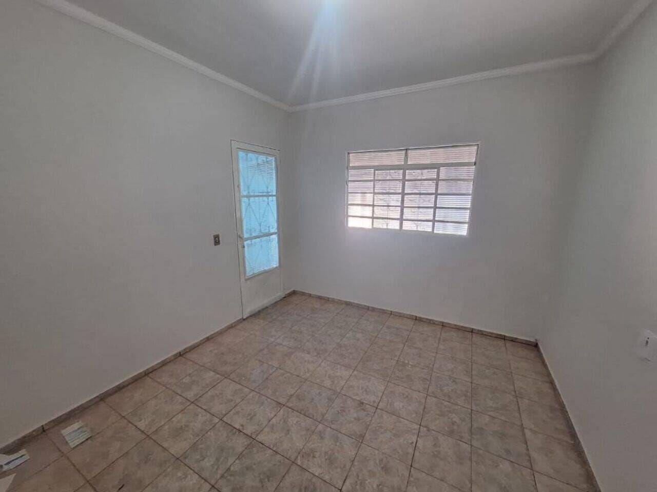 Casa à venda com 2 quartos, 75m² - Foto 3