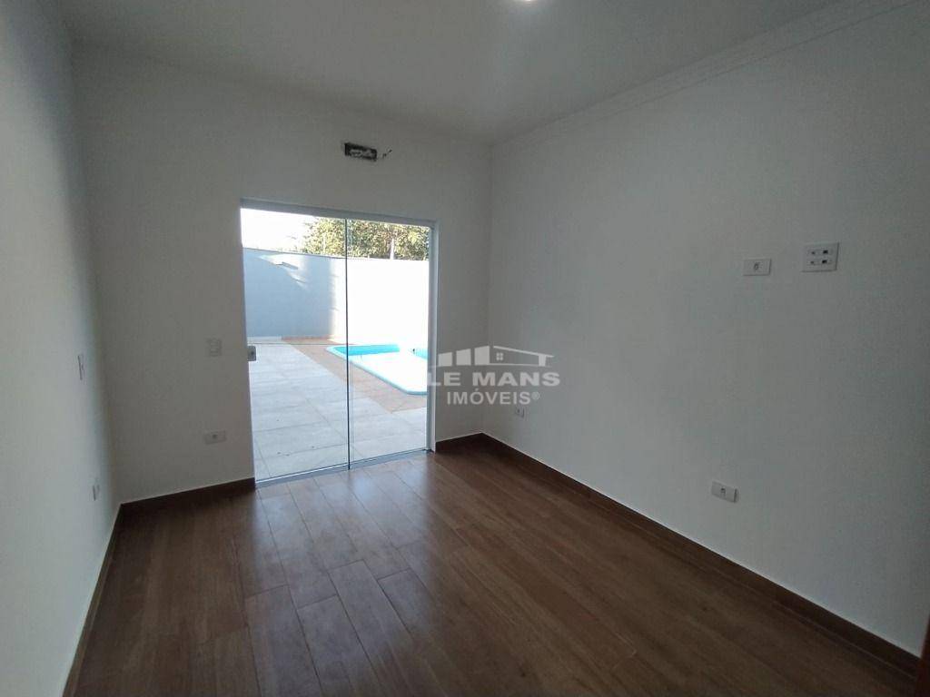 Casa à venda com 3 quartos, 131m² - Foto 17