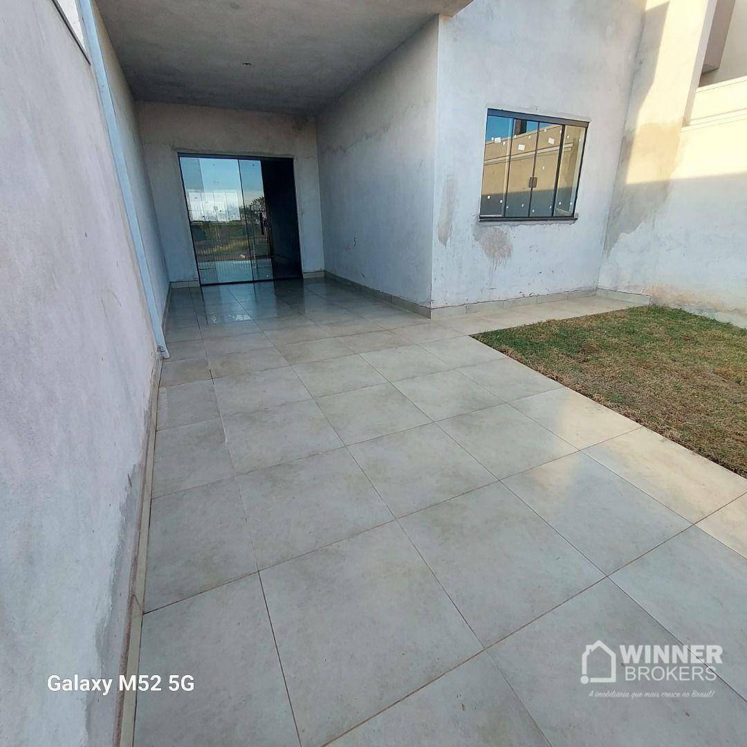 Casa à venda com 2 quartos, 64m² - Foto 1