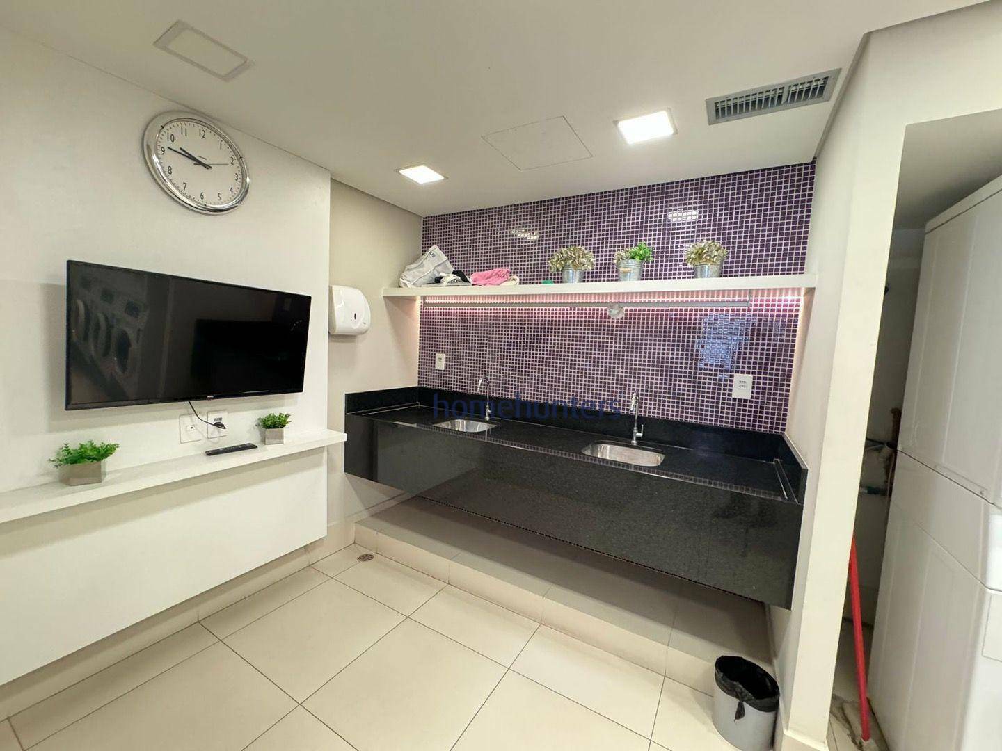 Apartamento à venda com 1 quarto, 53m² - Foto 62