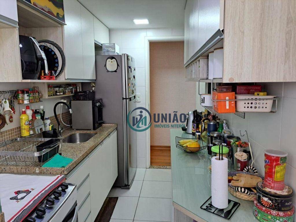 Apartamento à venda com 2 quartos, 64m² - Foto 13