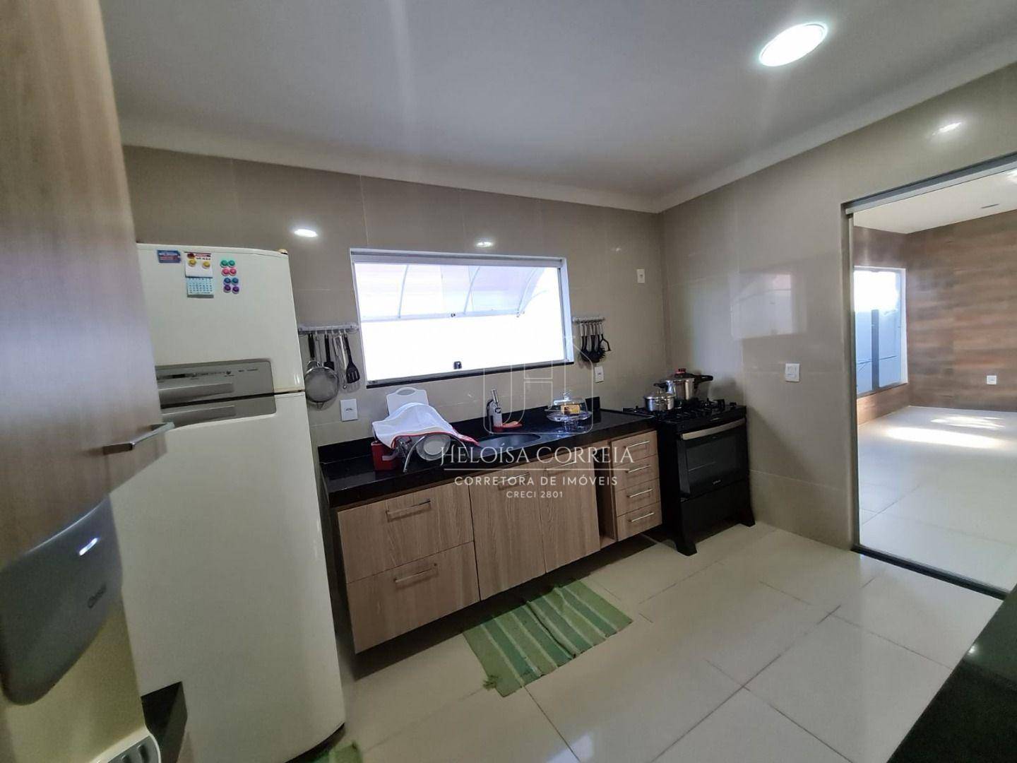 Casa à venda com 3 quartos, 204m² - Foto 17