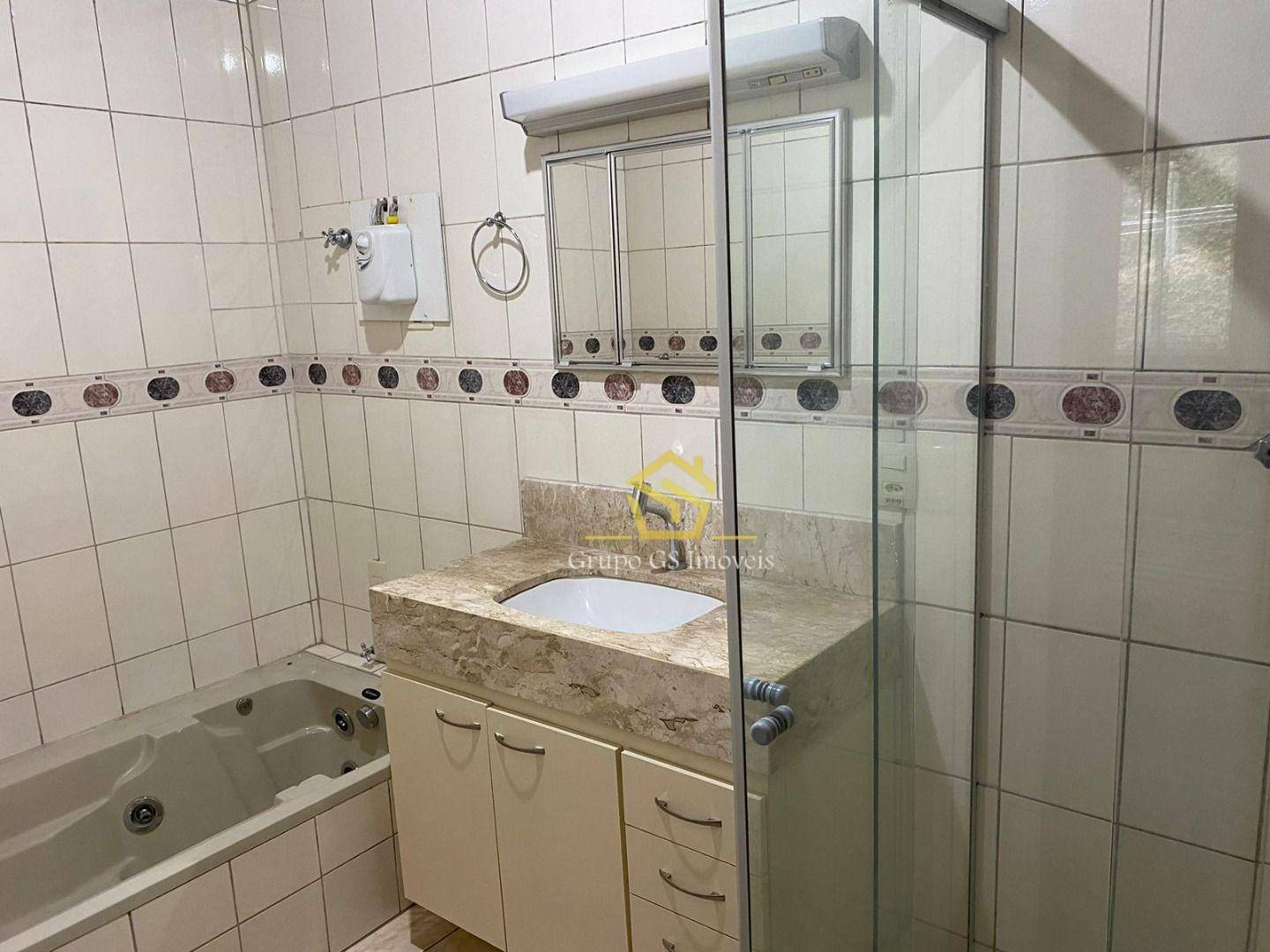 Casa de Condomínio para alugar com 2 quartos, 250m² - Foto 20