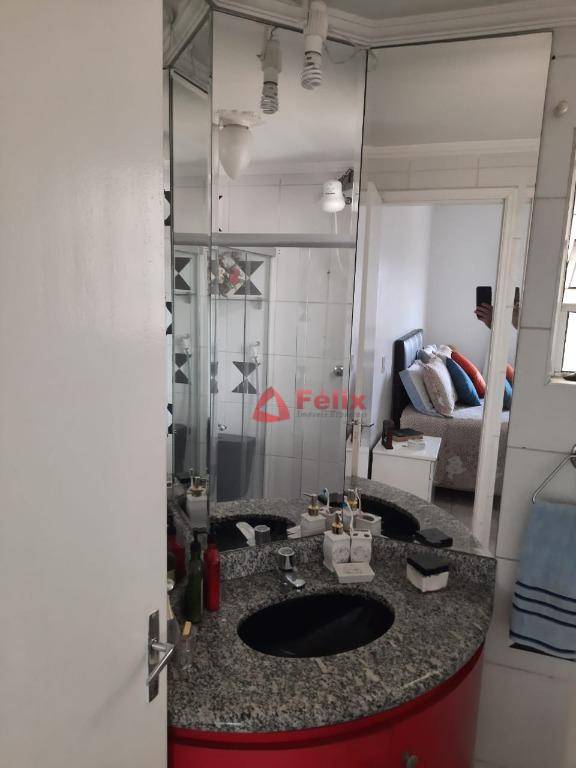 Apartamento à venda com 2 quartos, 62m² - Foto 18