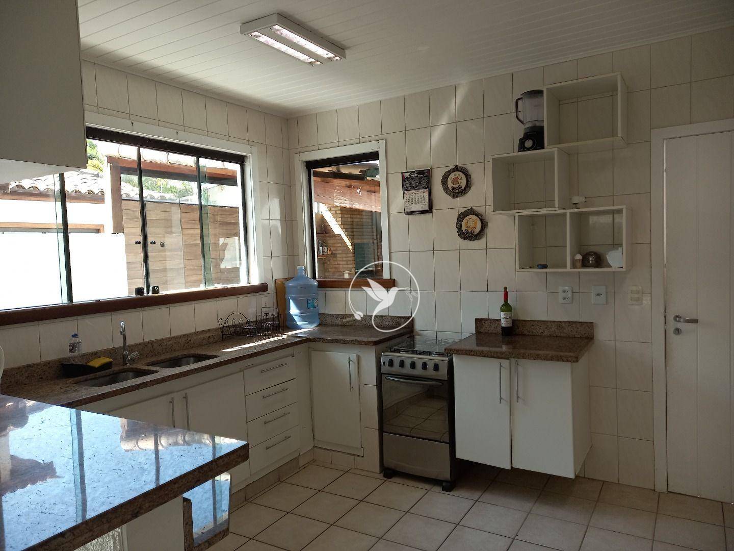 Casa de Condomínio à venda e aluguel com 4 quartos, 170m² - Foto 12