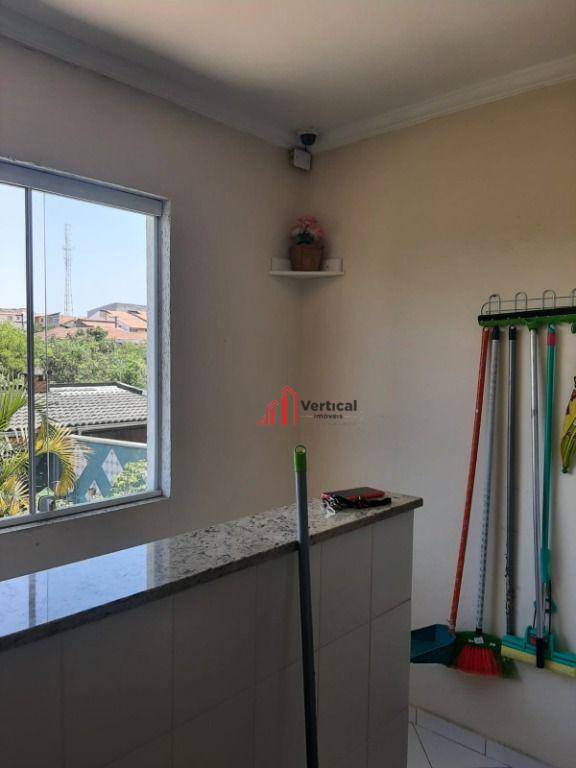 Casa à venda e aluguel com 3 quartos, 180m² - Foto 23