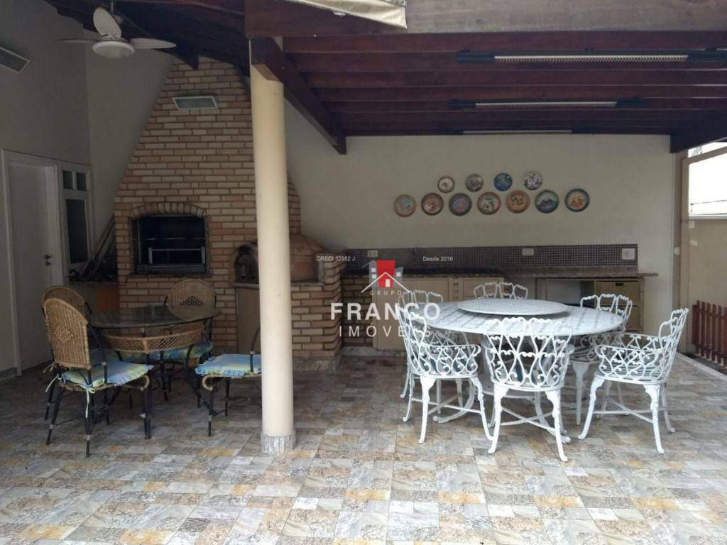 Casa de Condomínio à venda com 4 quartos, 364m² - Foto 13